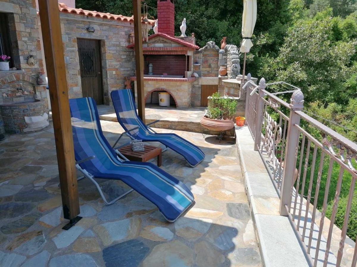The Stonehouse Keramidhion